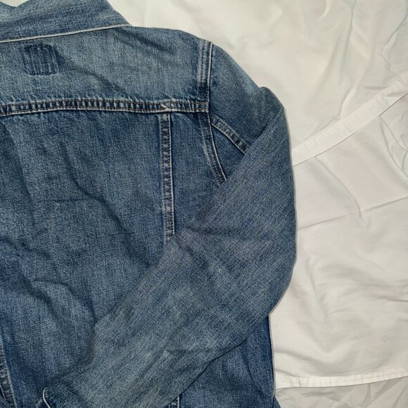 GAP Classic Denim Jean Jacket - Picture 8 of 8